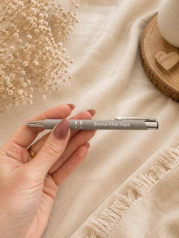 🖊️ Stylo gravé “Bonne Fête Papa”