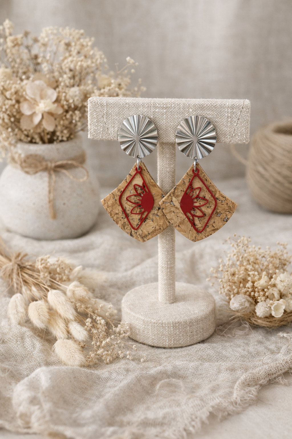 Boucles d’oreilles graphiques liège & rouge