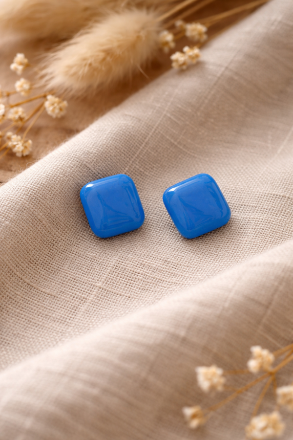 Boucles d’oreilles carrées bleues