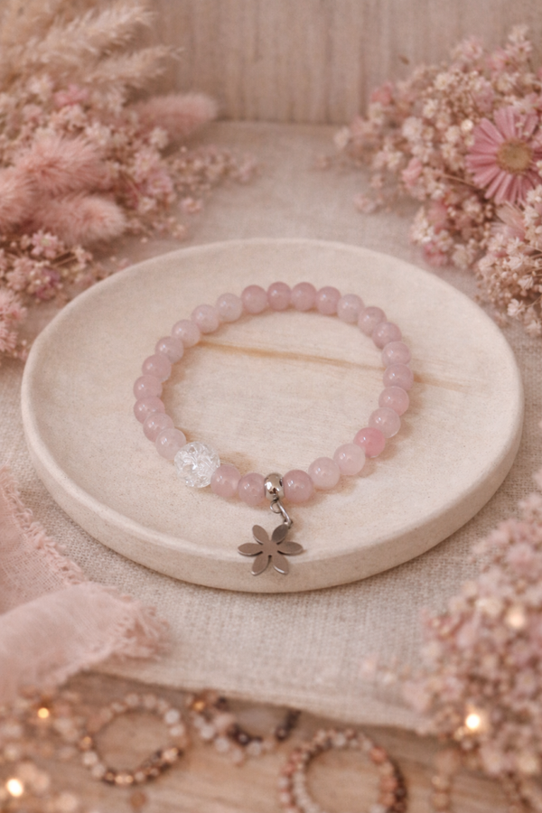 Bracelet en perles – Fleur délicate 🌸