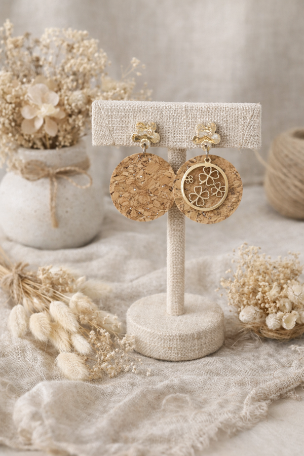 Boucles d’oreilles pendantes en liège & acier doré