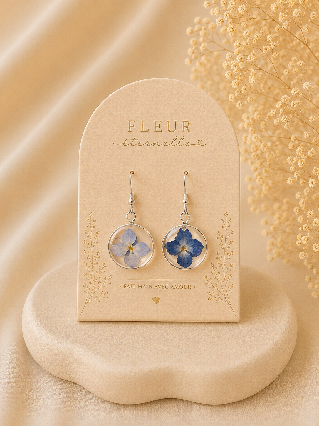 ✨ Boucles d’oreilles “Fleur Éternelle” – Hortensia bleu ✨