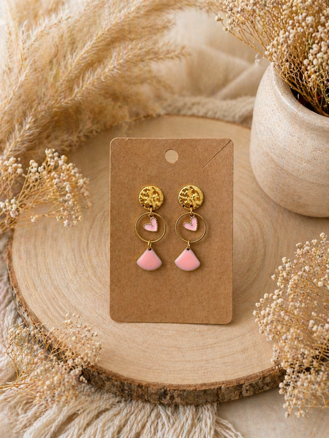 🌸 Boucles d’oreilles Cœur pastel rose