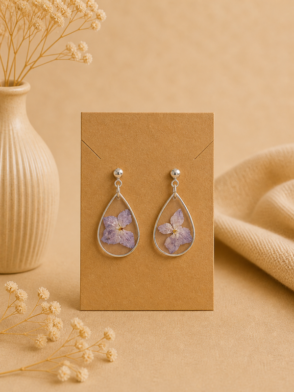 Boucles d’oreilles goutte – Fleurs naturelles séchées