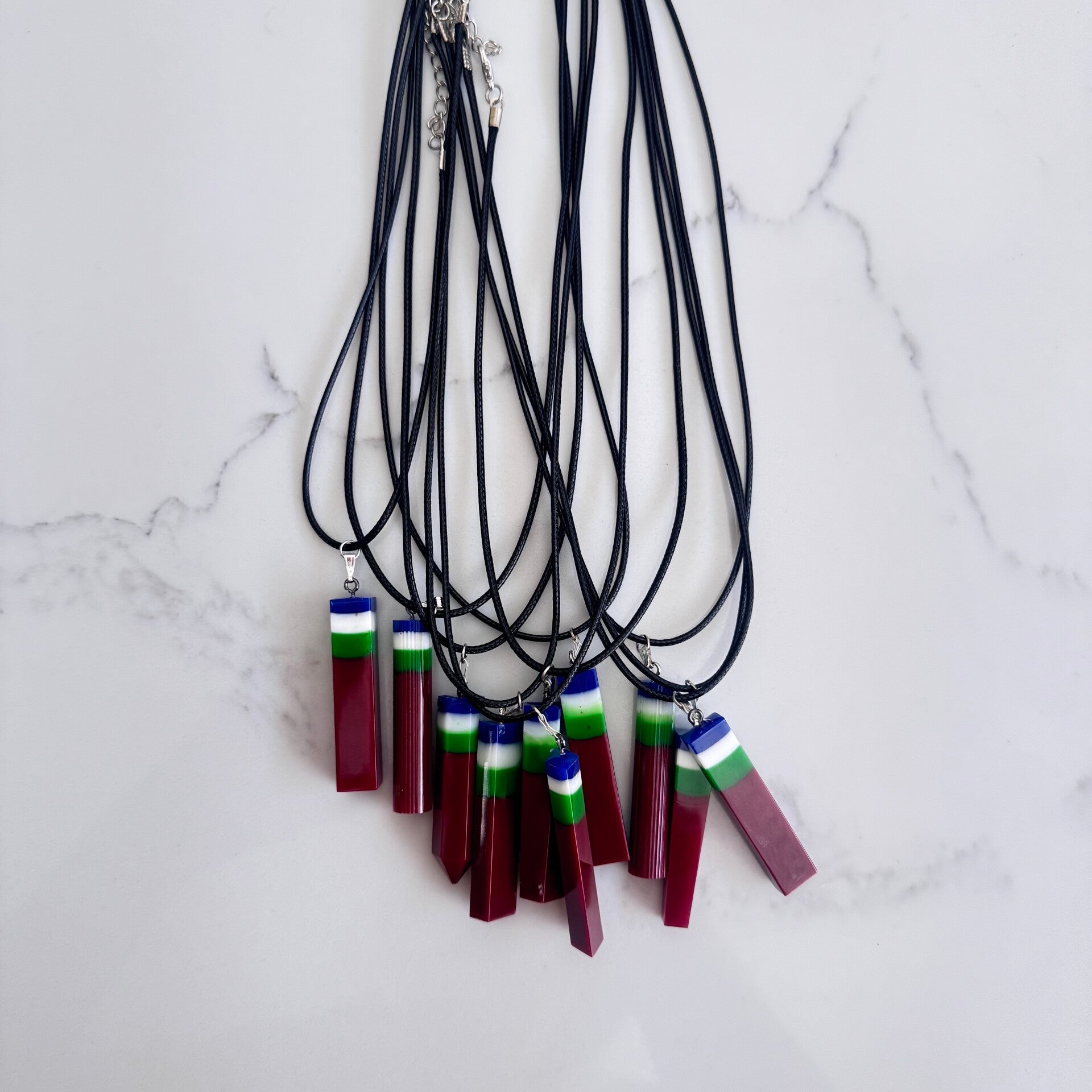 Maluku epoxy ketting zwart