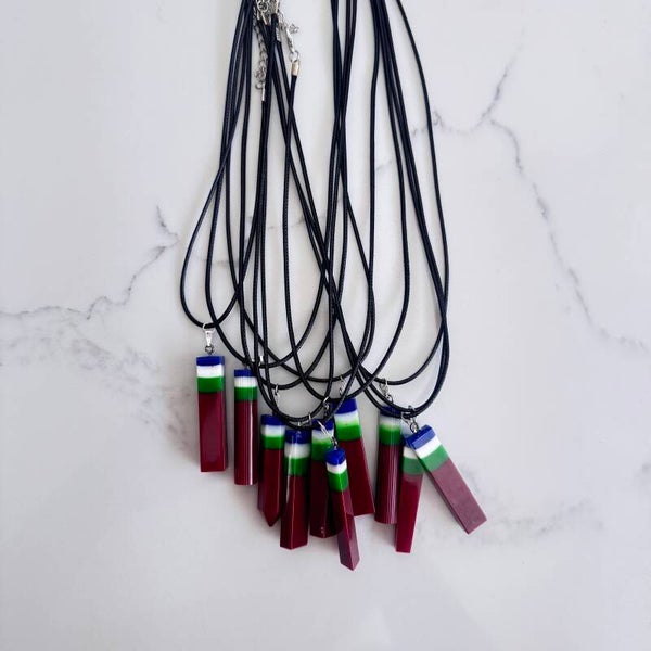 Maluku epoxy ketting zwart