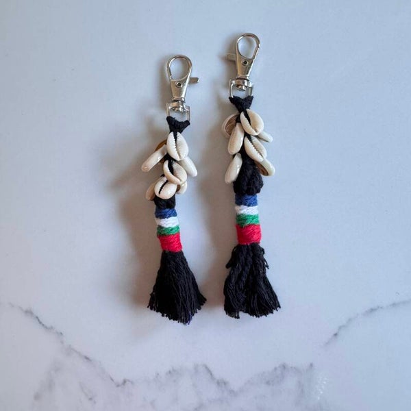 Maluku schelpen sleutelhanger zwart