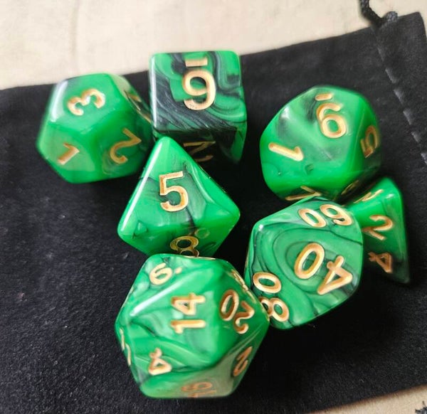 Würfel Set grün/schwarz