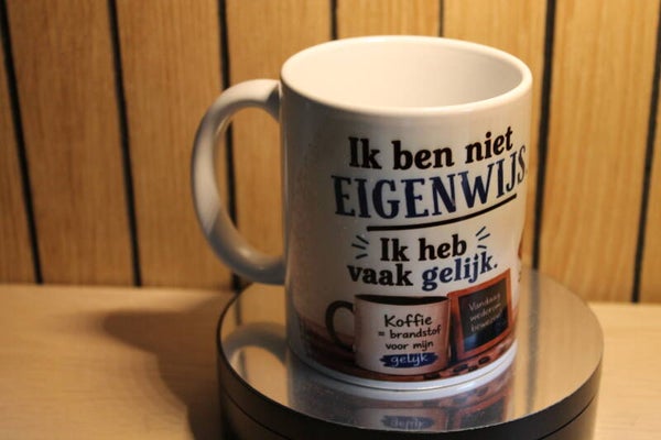 Mok “Ik ben niet eigenwijs” Blauw