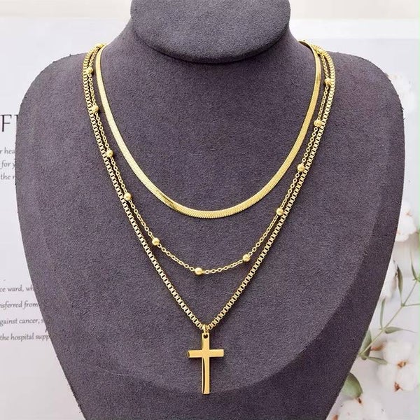 3-Layed Cross Gold necklace