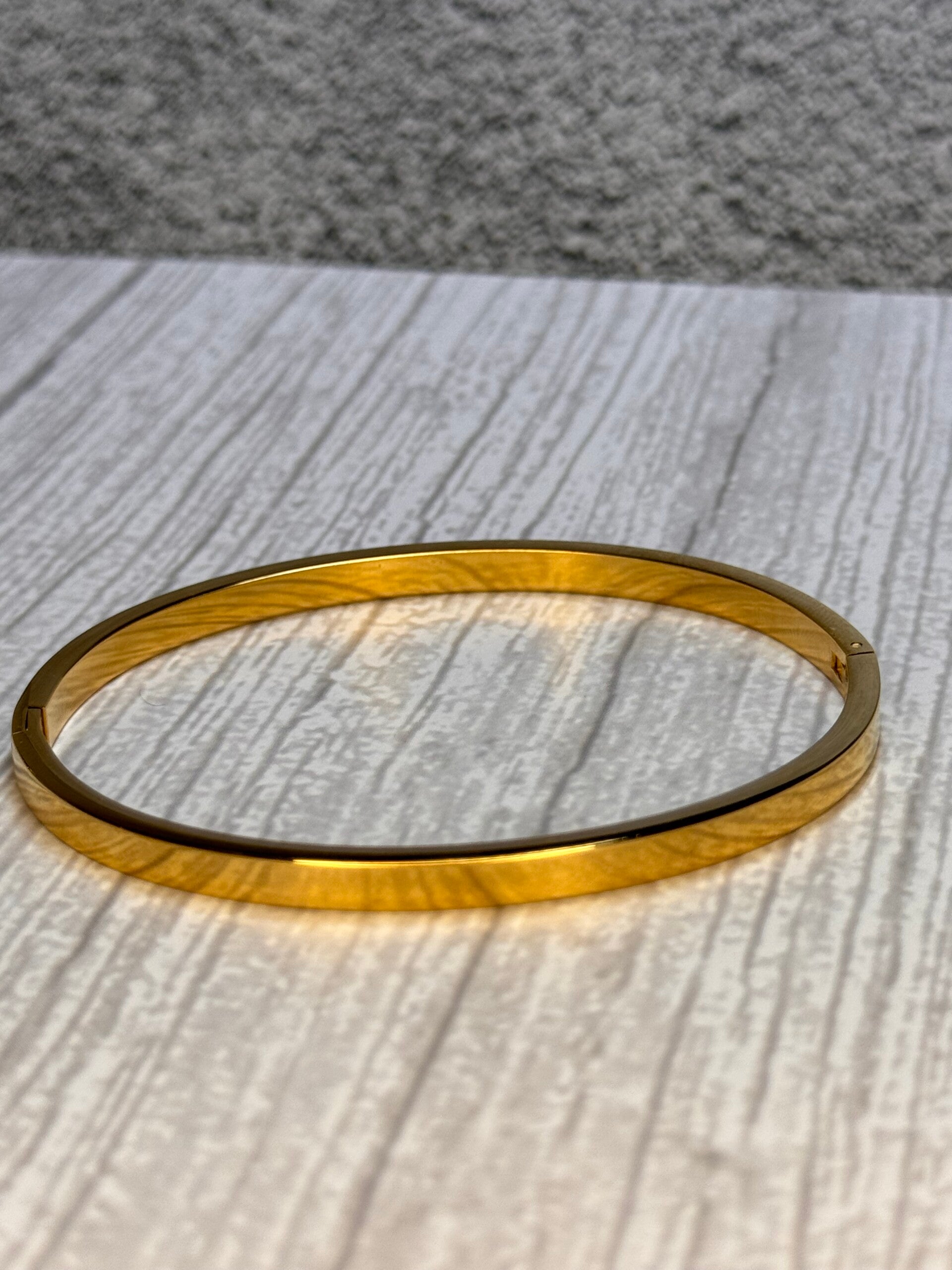 Gold Bold Aurelia Bangle