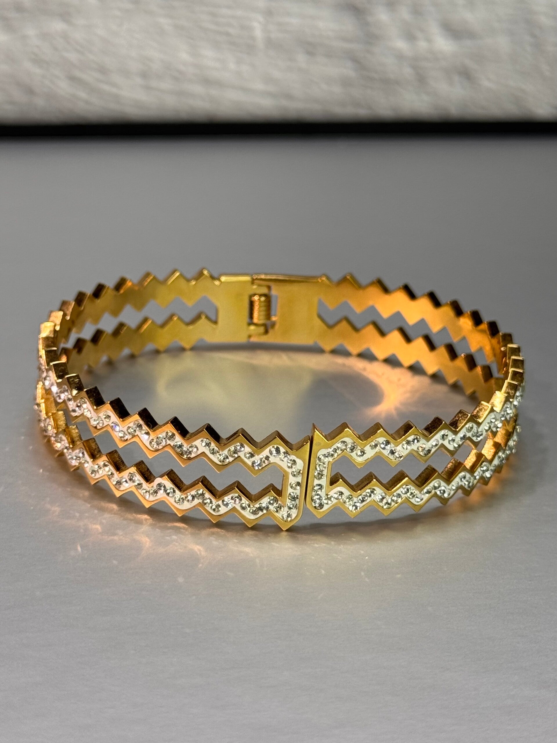 Golden Pulse Bangle