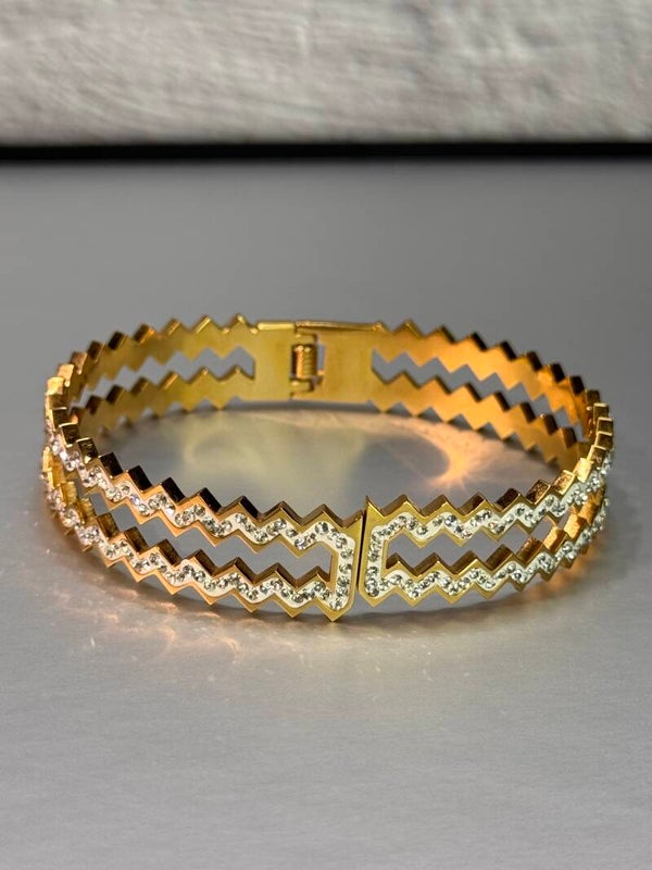 Golden Pulse Bangle
