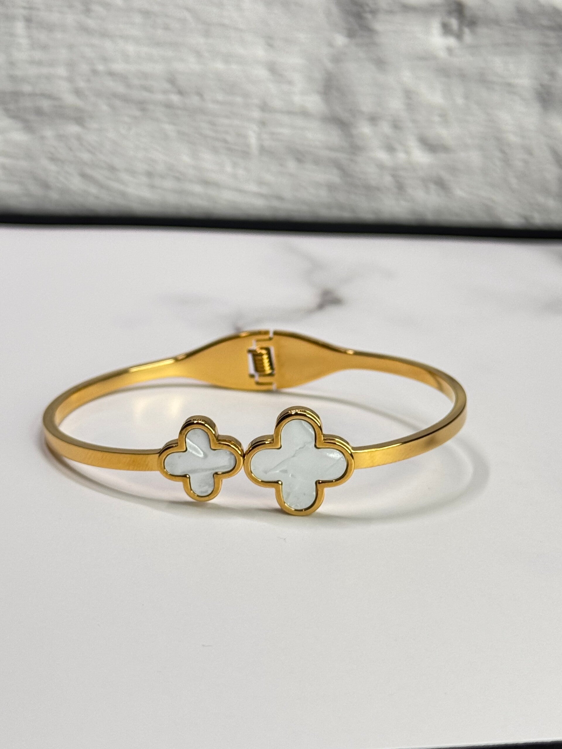 Double white Amara lucky 4 leaf gold clover Bangle