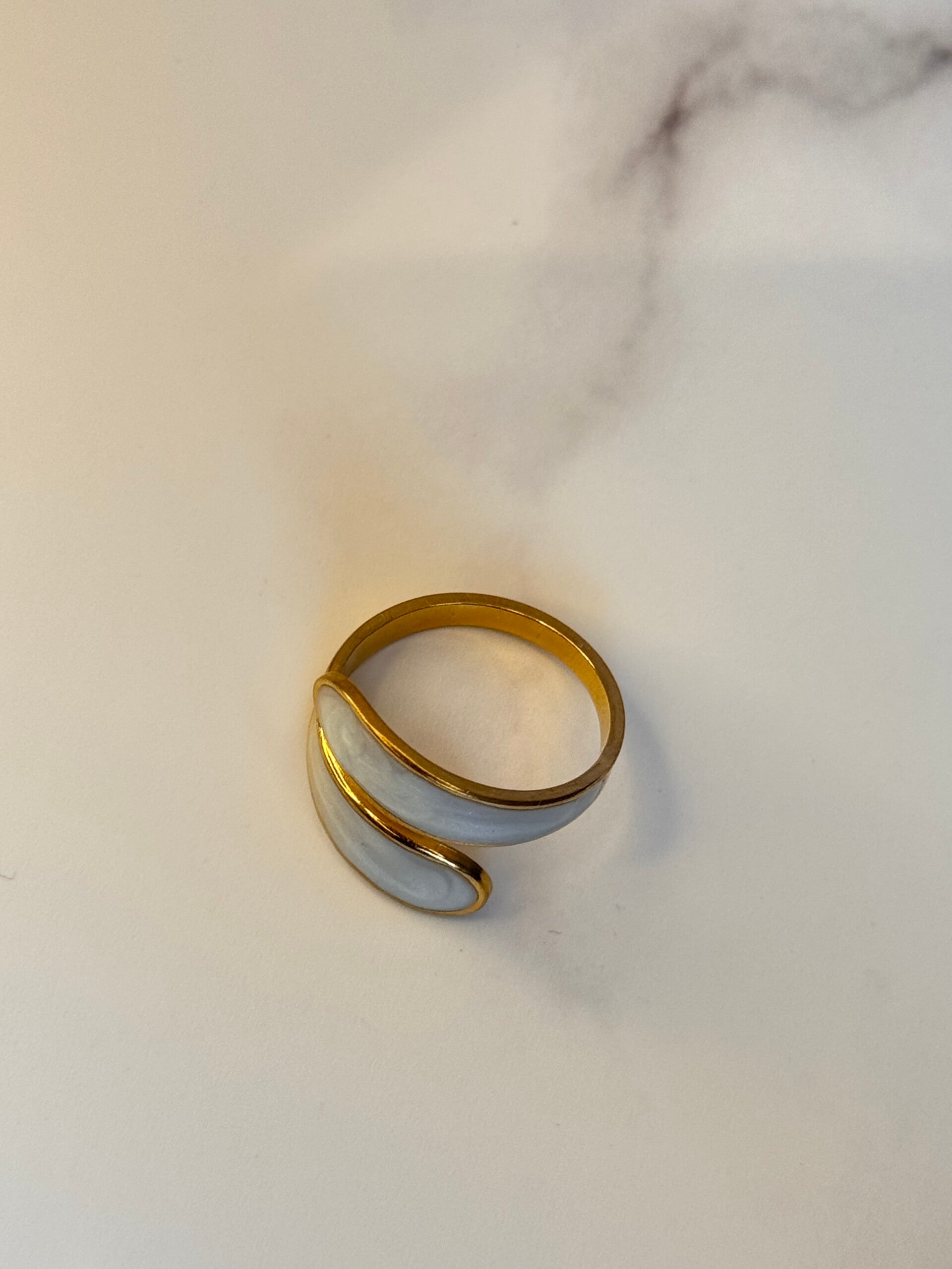Bianca Golden Marbled Ring