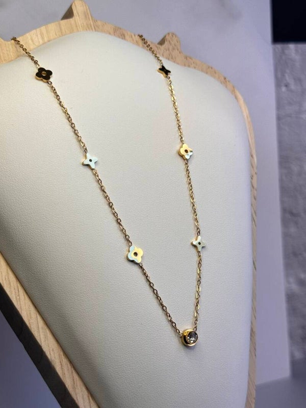 Rhombus Golden necklace