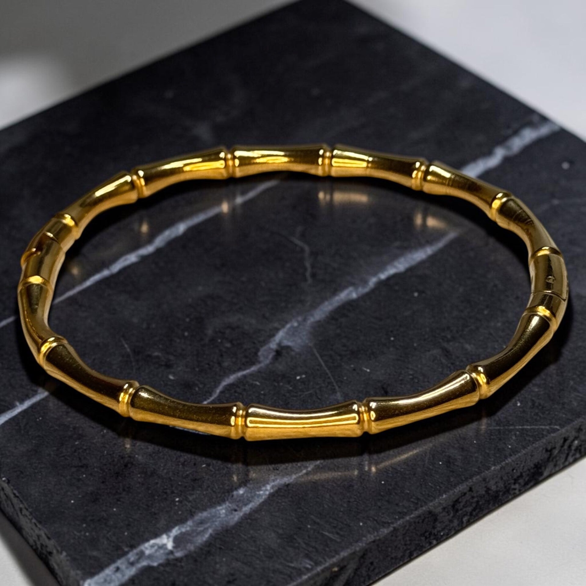 Gold lumber bamboo Bangle