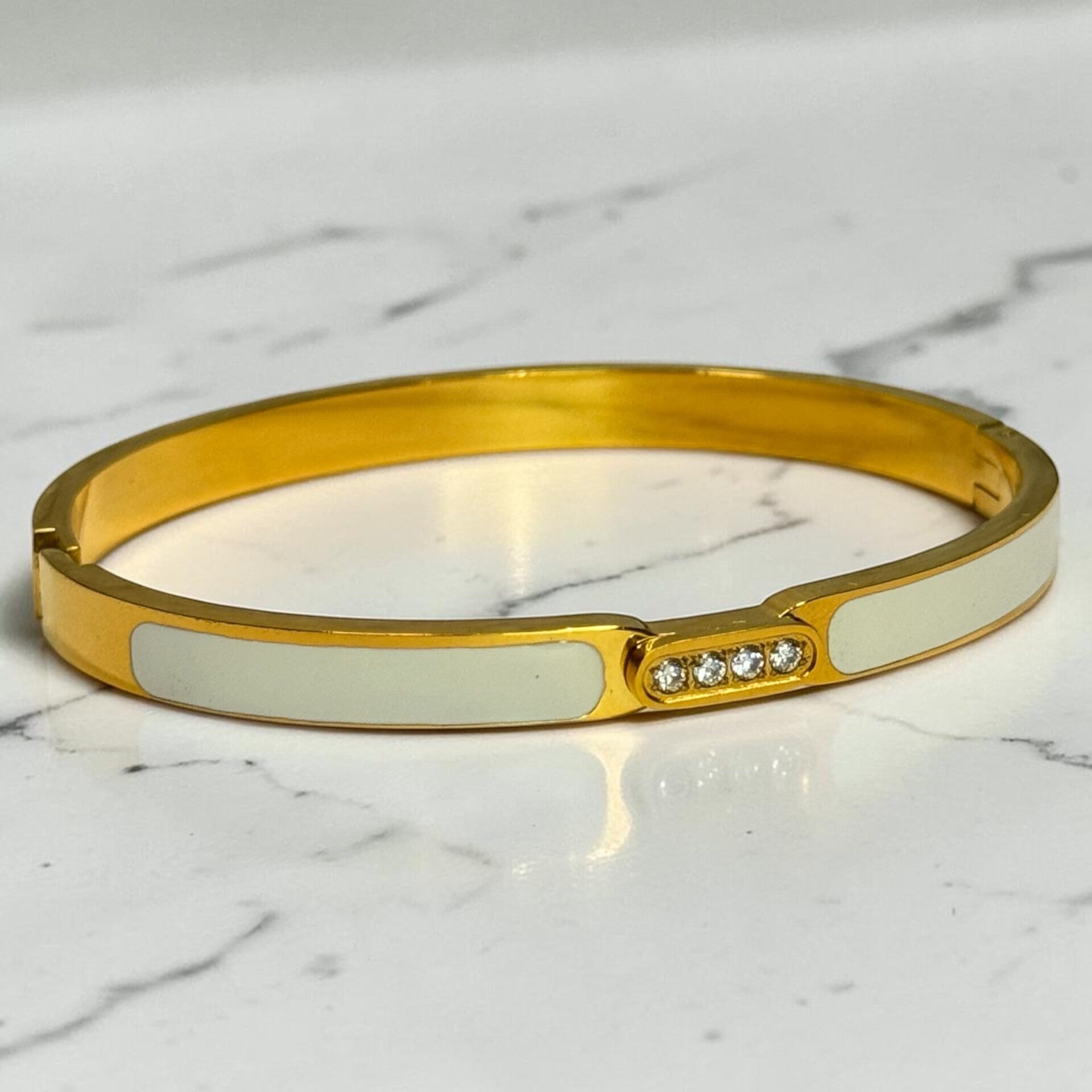 Timeless white golden Bangle