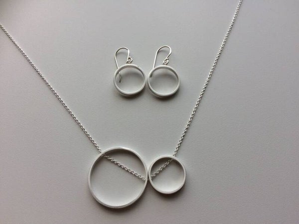 setje oorbellen + lange hanger (cirkel)