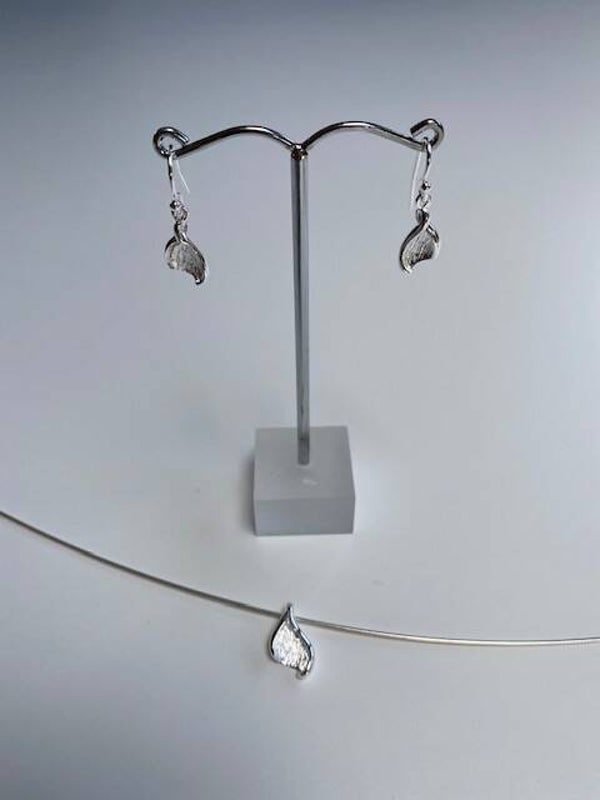 Setje oorbellen + hanger (21Abel2f+2i)