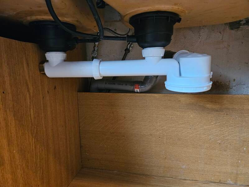 Changement du système d'évacuation gain de place (après)