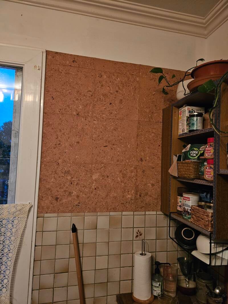 Pose de plaque d'isolation en liège