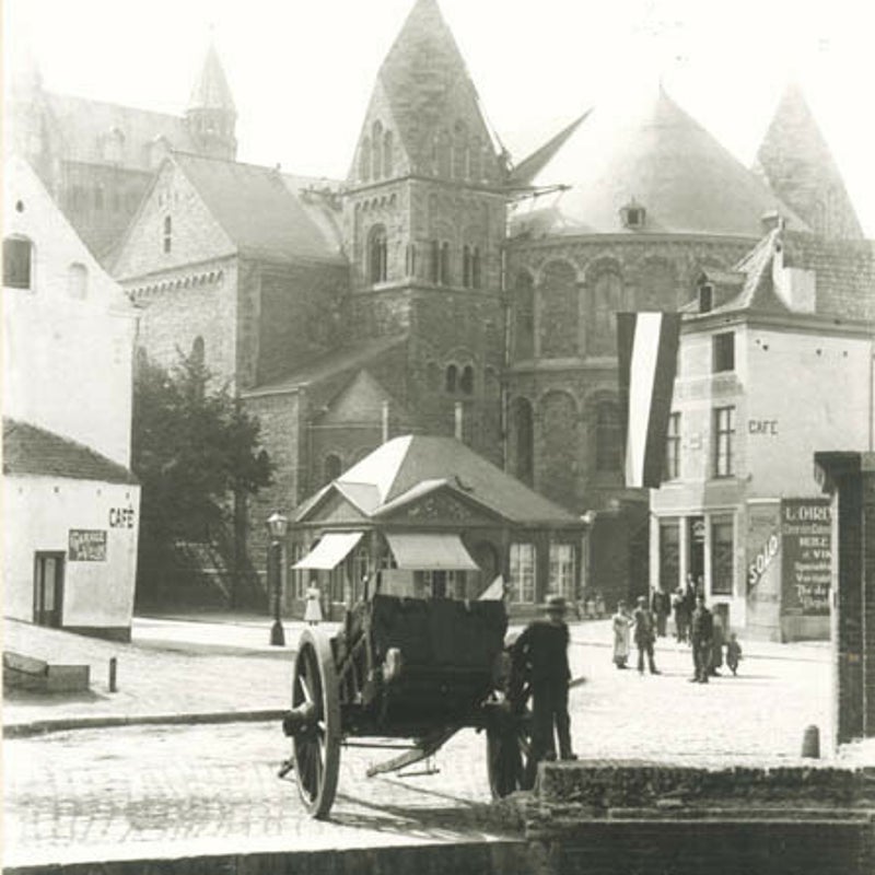 RHCL-collGAM-21268-Graanmarkt-1900-1.jpg