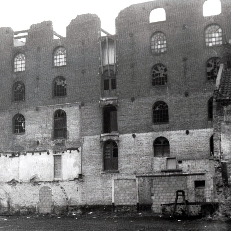 19770400_08achterkantveemgebouw.jpg