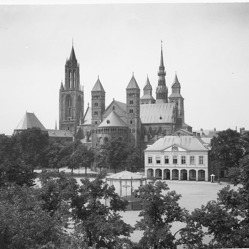 RCE-collGebouwd-016109Vrijthof-1893-1.jpg