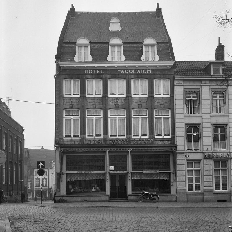 RCE-Delemarre-collGebouwd-064444Vrijthof-1961-1.jpg