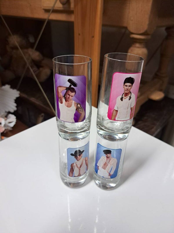 Lot de 4 verres à shot / apéritif avec des motifs sexy man