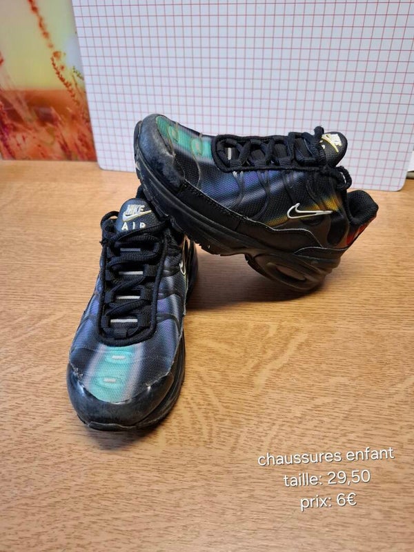Chaussures enfant Nike taille 29,50