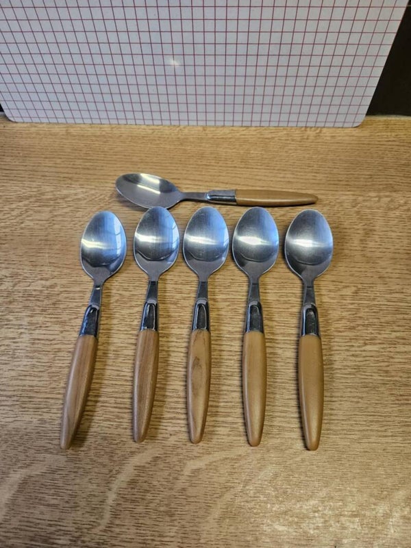 Lot de 6 cuillères avec manche en plastique