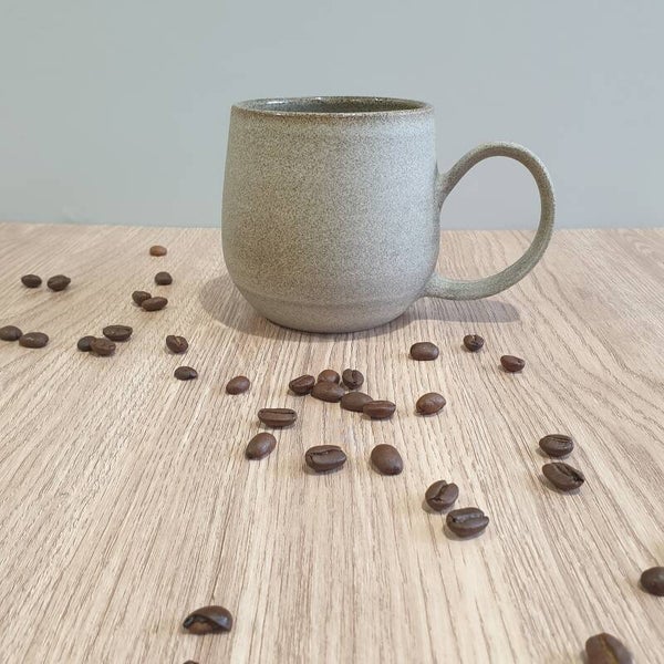 Mok betongrijs met transparant glazuur