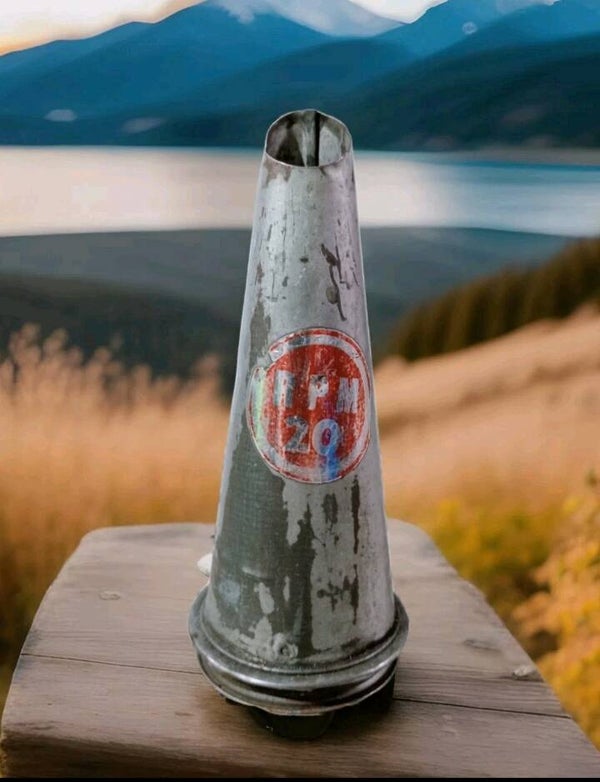 Original RPM Vintage Steel oil Pourer Saw 20