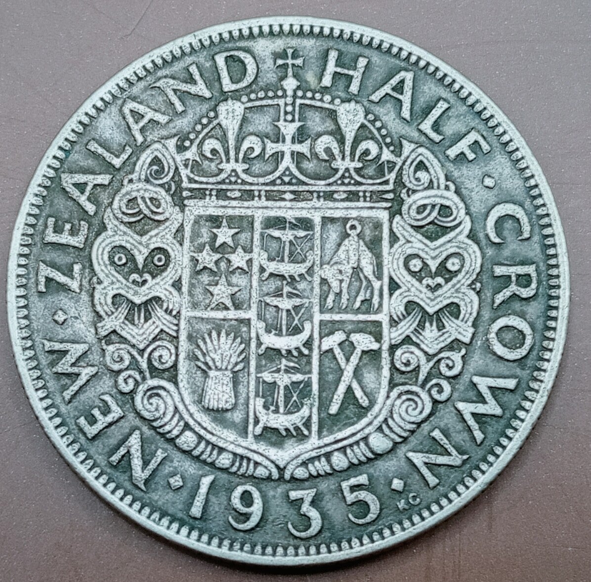 New Zealand Low Mintage 1935 Silver Half Crown KGV Very Fine