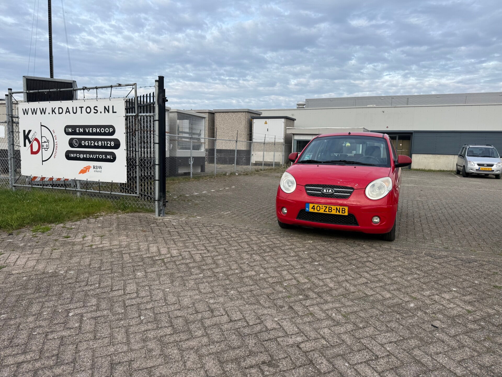 Kia Picanto 1.1 48 KW 2007 Rood