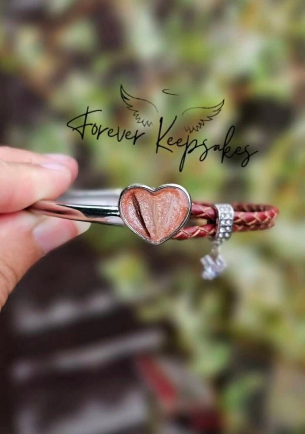 Ladies leather and steel bracelet