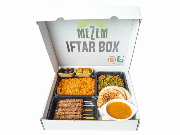 RAMADAN-ACTIE! Bestel de Mezem Iftar-box voor 3 personen en ontvang GRATIS pita, soep, salade, baklava, dadels en ayran!