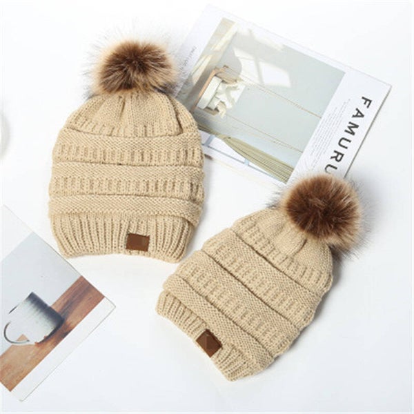CC - Matching ouder kind (2&3 jaar) muts met pompom beige - met fleece voering