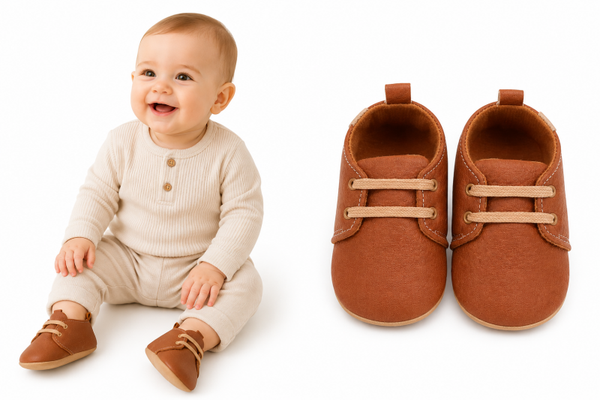 Babyschoentjes 6-12 maanden - baby schoenen maat 19/20 - Effen Bruin - Valt Klein