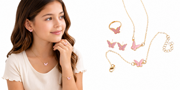 Vlinder Meisjes Sieradenset (vanaf 10 jaar) – Ring, Oorbellen, Ketting & Armband – Goudkleurig met Roze Details