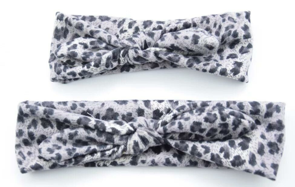 Matching moeder dochter (2-8 jaar) haarbanden luipaard print grijs - twinning - haarbandjes met strik