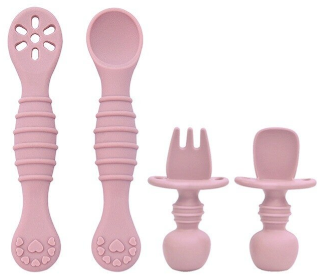 Siliconen Baby Bestekset – 2 Sets (Groot & Klein) – Ergonomische Greep – BPA-vrij – Roze – Vanaf 6 Maanden