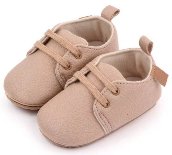 Babyschoentjes 6-12 maanden - baby schoenen maat 19/20 - Effen Beige - Valt Klein