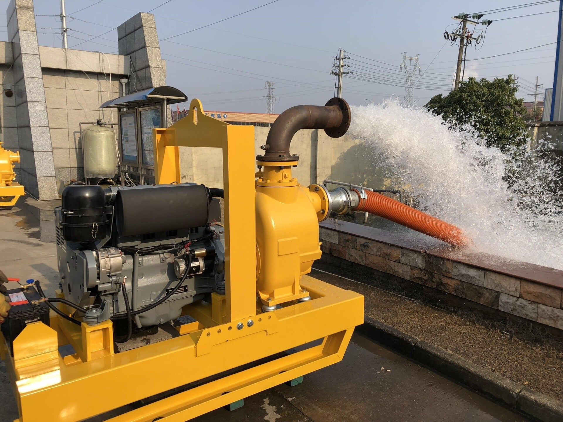 Dewatering Pump 2" - 12"
