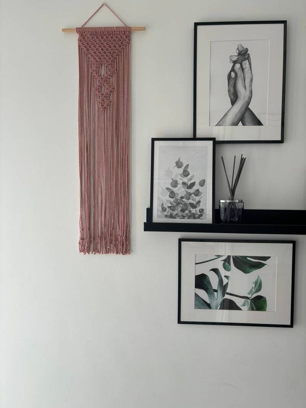 Macrame wall art hanger