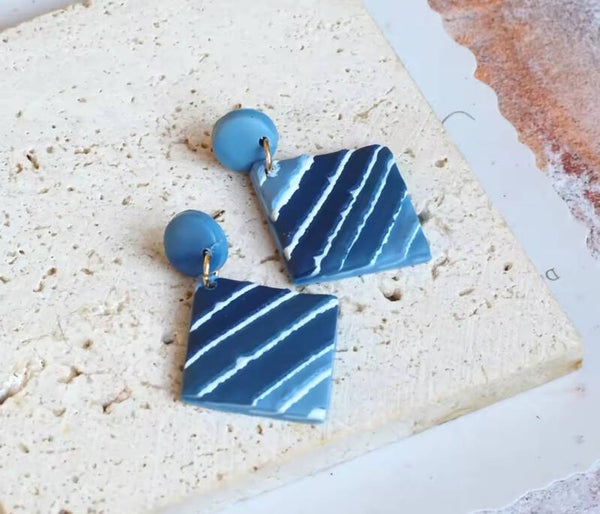 boucles d'oreilles bleu azur