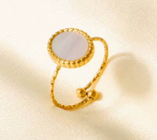 bague en perle de lune