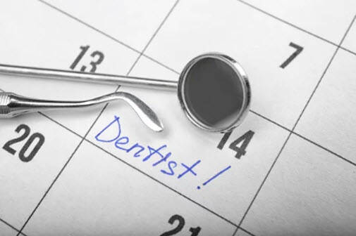 A Typical Day for a Dental Expert in the Clementi District